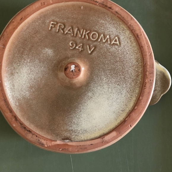 Frankhoma Wagon Wheel 94V Desert Gold Dutch Oven - Picture 2 of 3